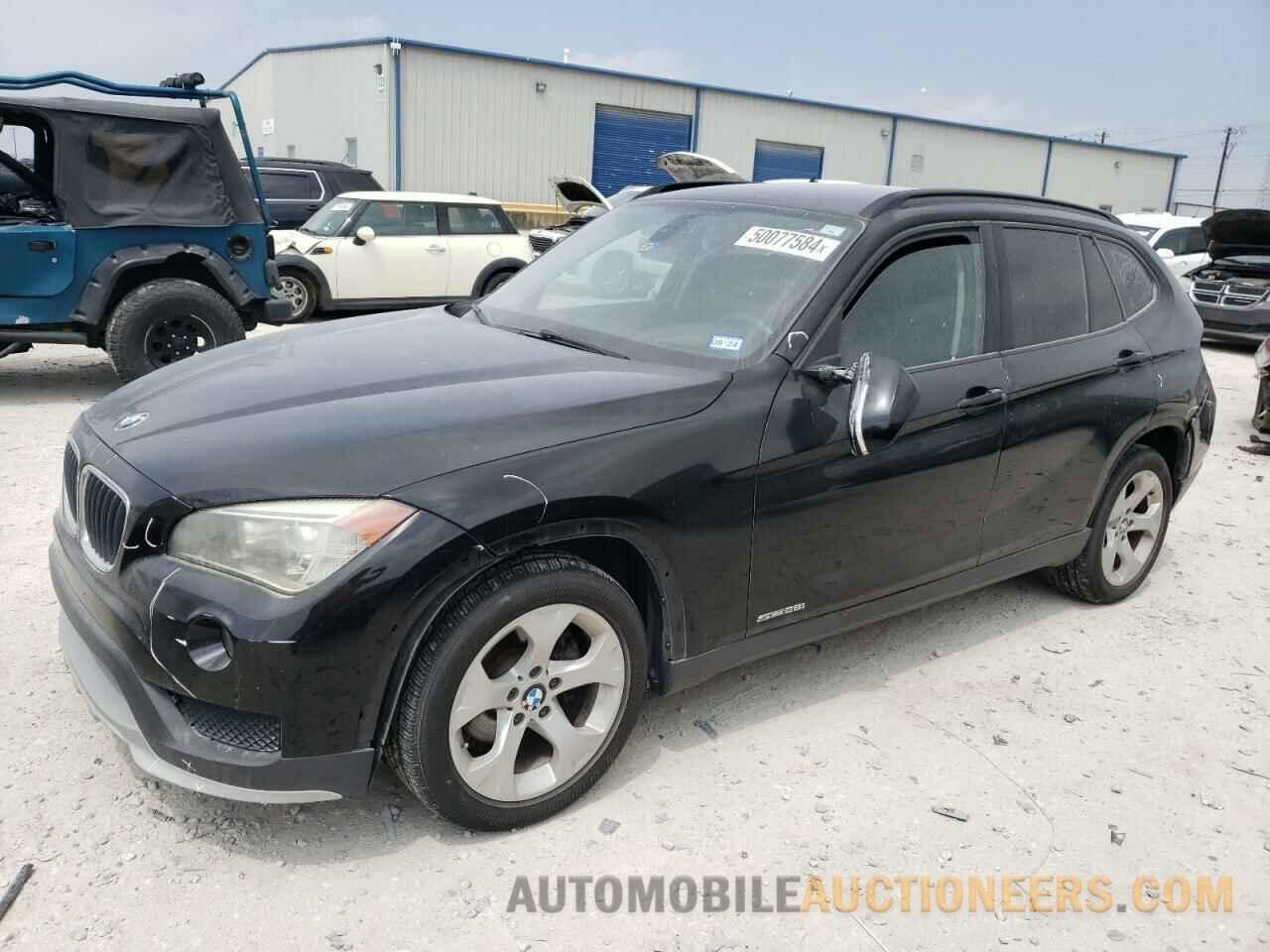 WBAVM1C5XFV497980 BMW X1 2015