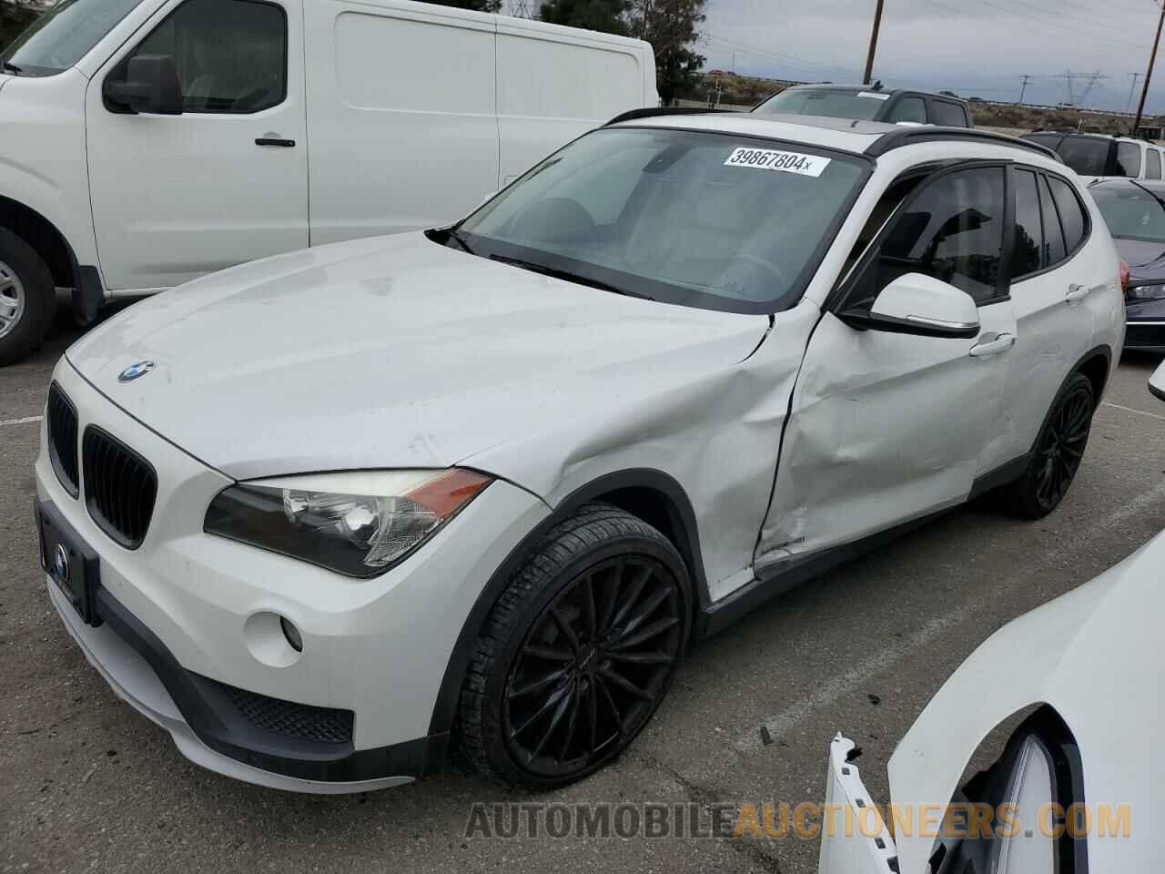 WBAVM1C5XFV498272 BMW X1 2015