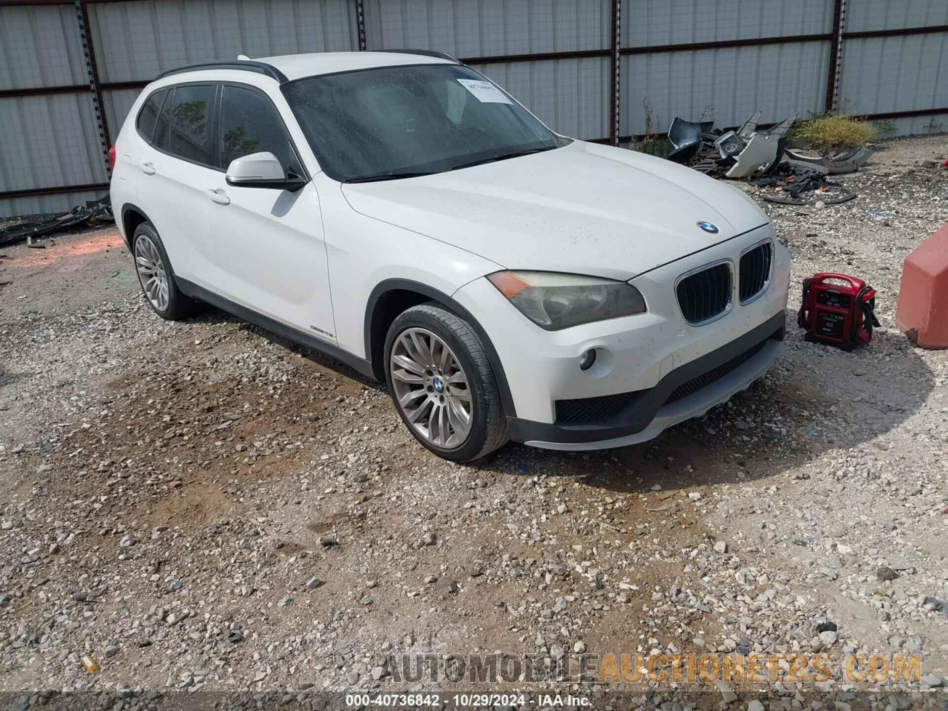 WBAVM1C5XFVW56996 BMW X1 2015