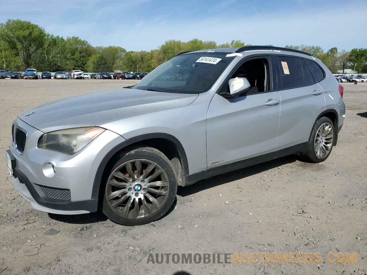 WBAVM1C5XFVW58022 BMW X1 2015