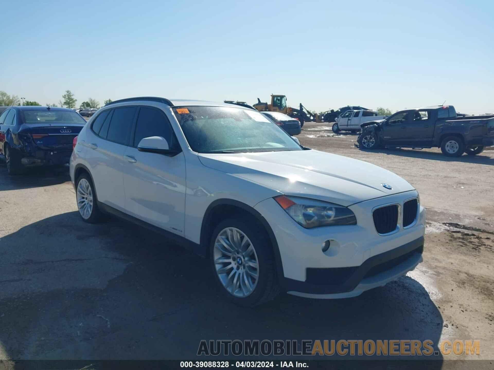 WBAVM1C5XFVZ94432 BMW X1 2015