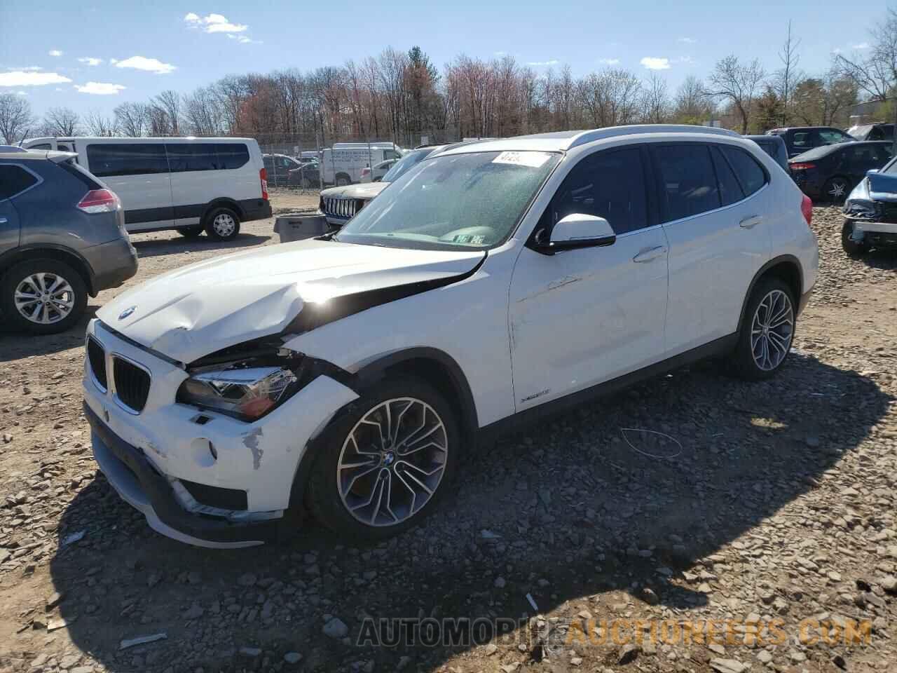 WBAVM5C51FVV95075 BMW X1 2015