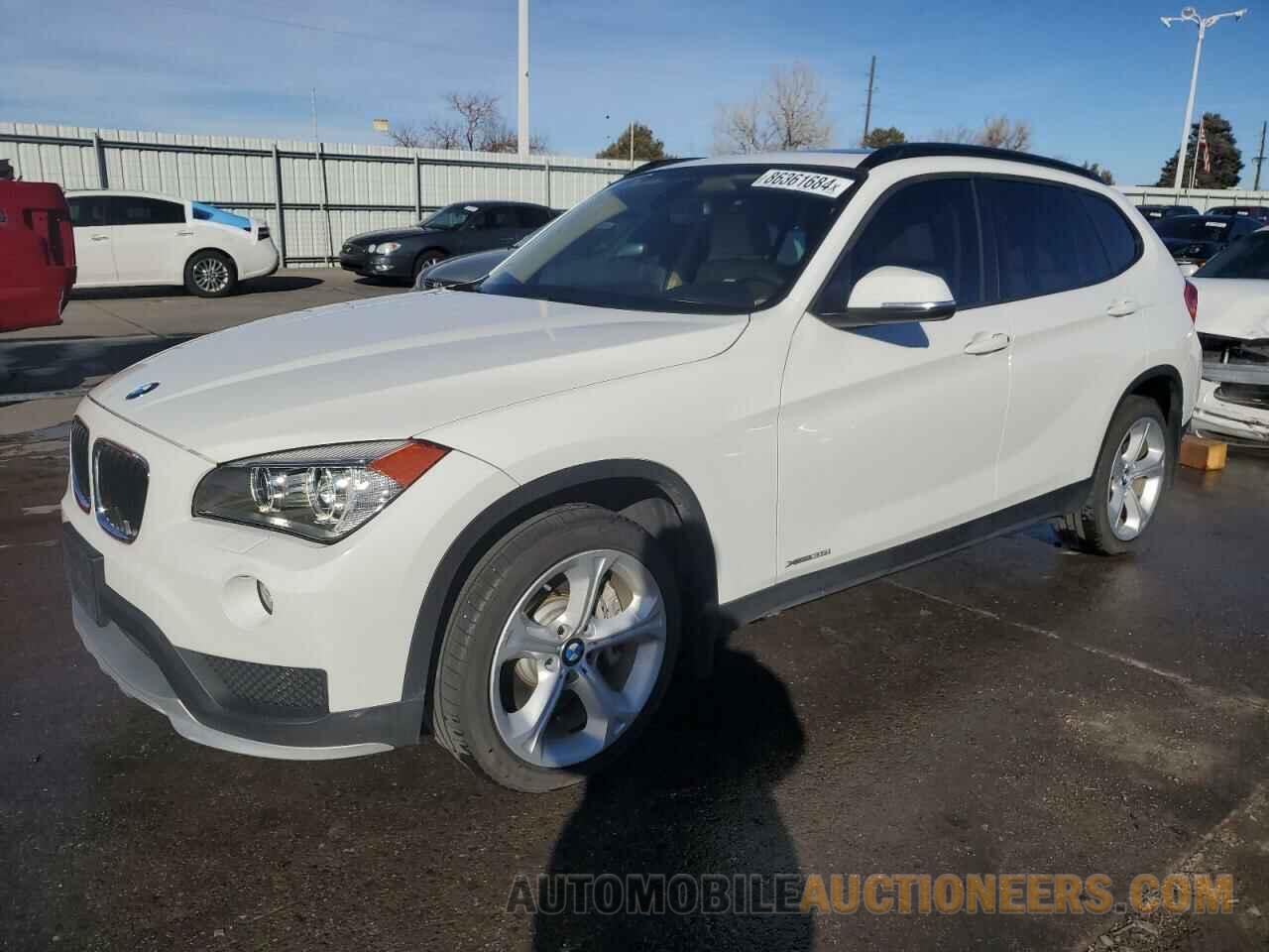 WBAVM5C53FVV93523 BMW X1 2015