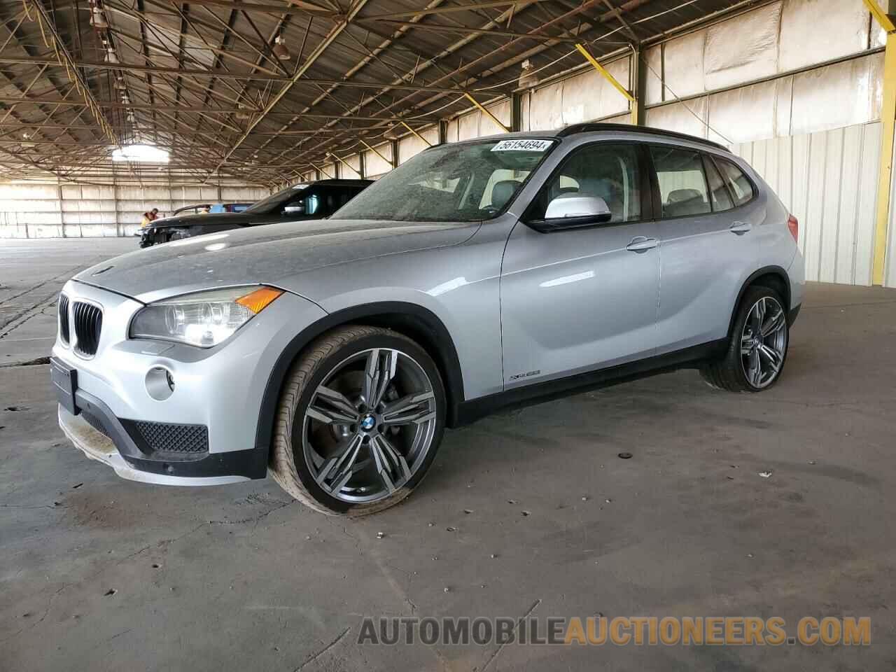 WBAVM5C54FVV94499 BMW X1 2015