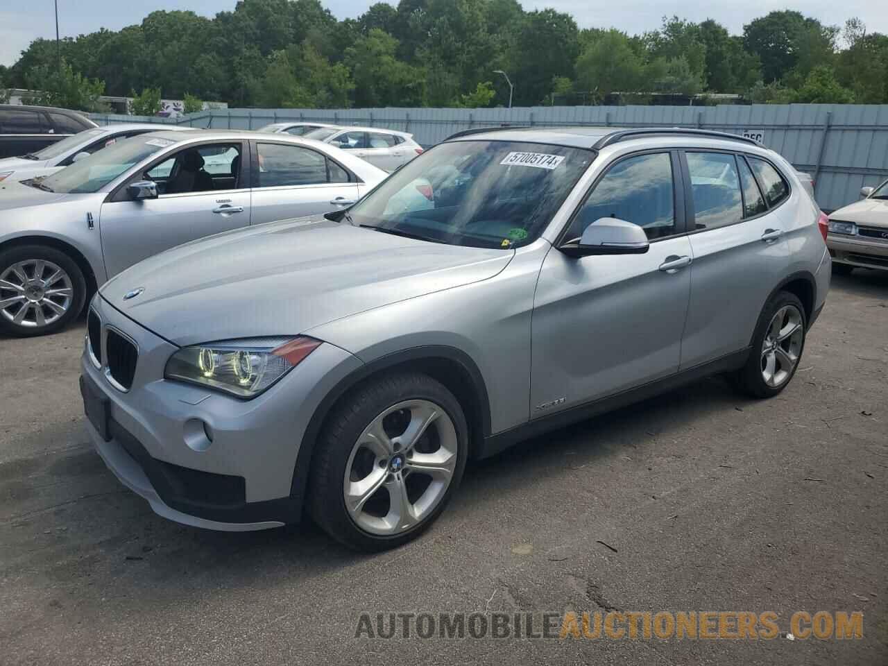 WBAVM5C54FVV95295 BMW X1 2015