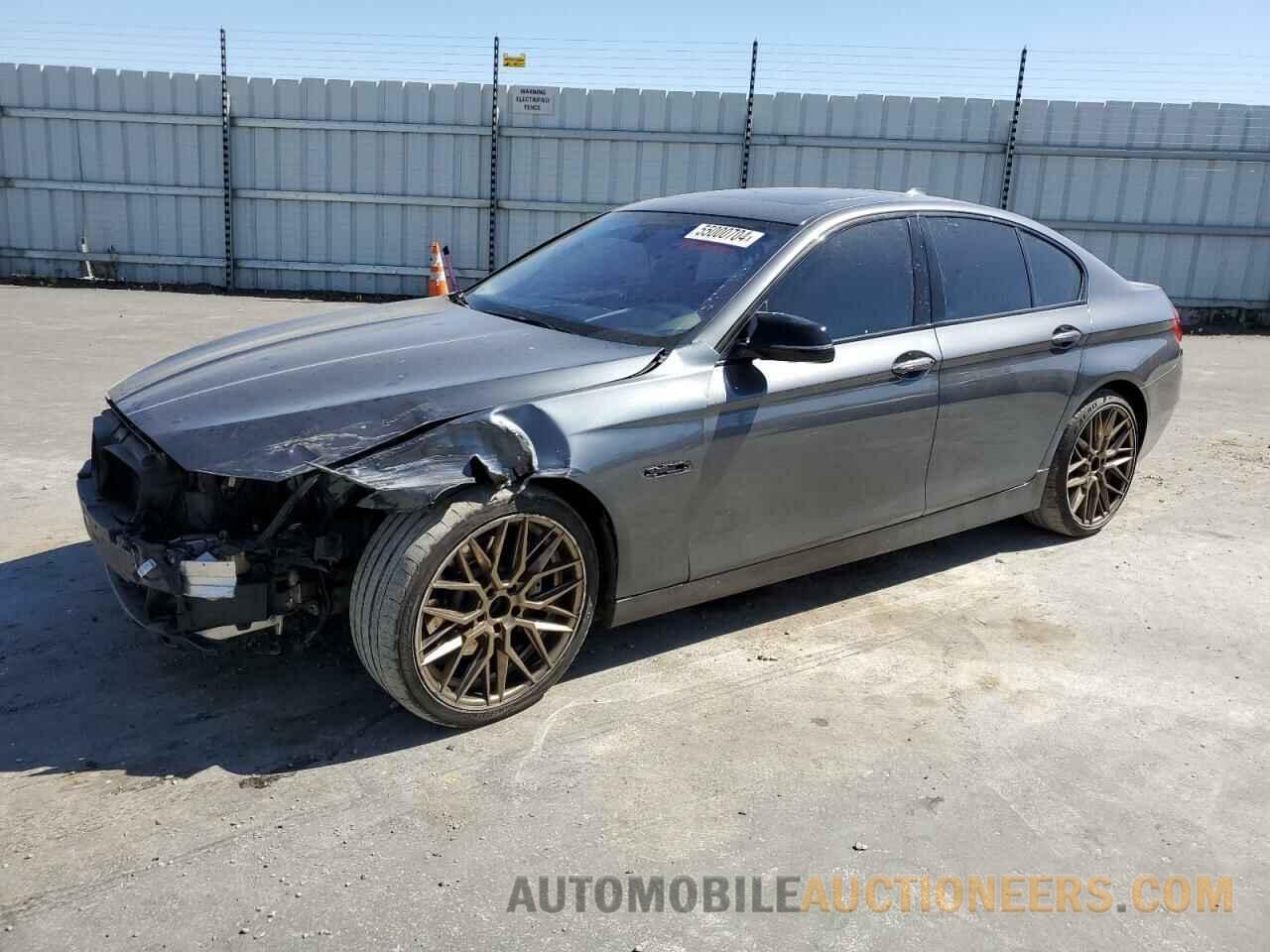 WBAXA5C58GG042219 BMW 5 SERIES 2016