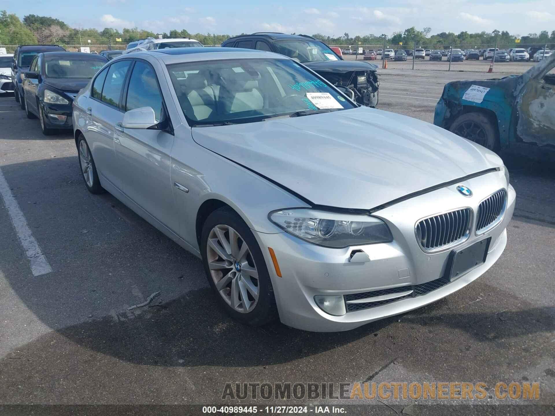 WBAXG5C50CDY30518 BMW 528I 2012