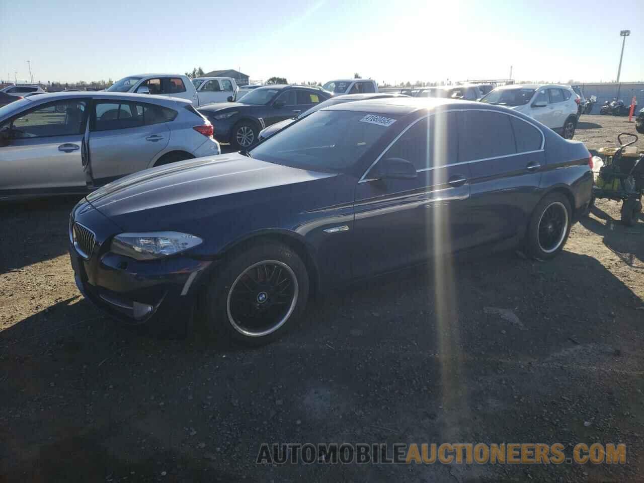 WBAXG5C50DD229854 BMW 5 SERIES 2013