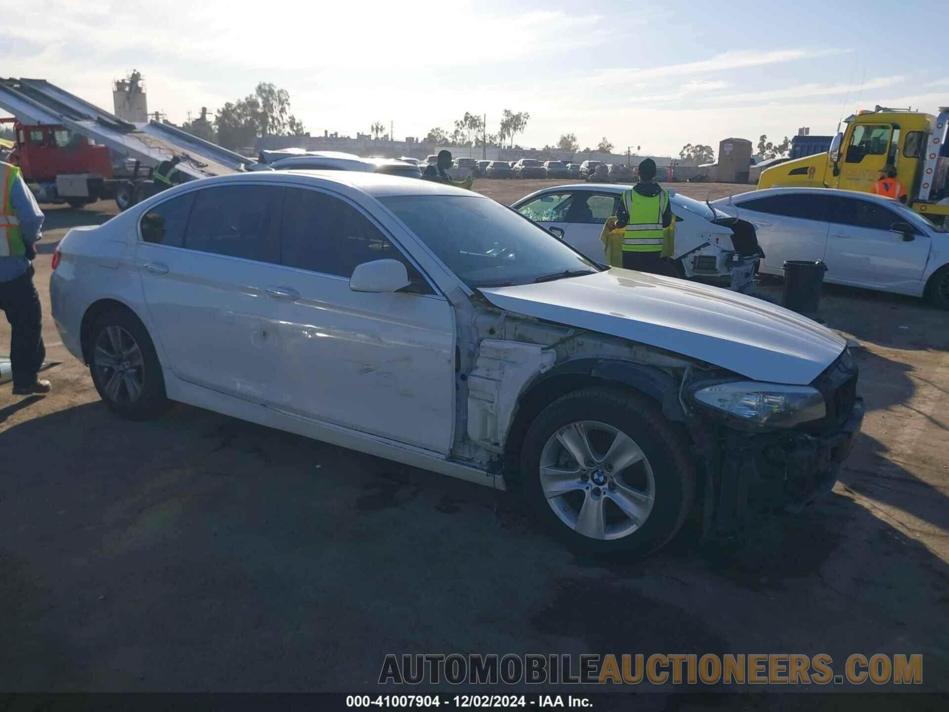 WBAXG5C51DD234822 BMW 528I 2013