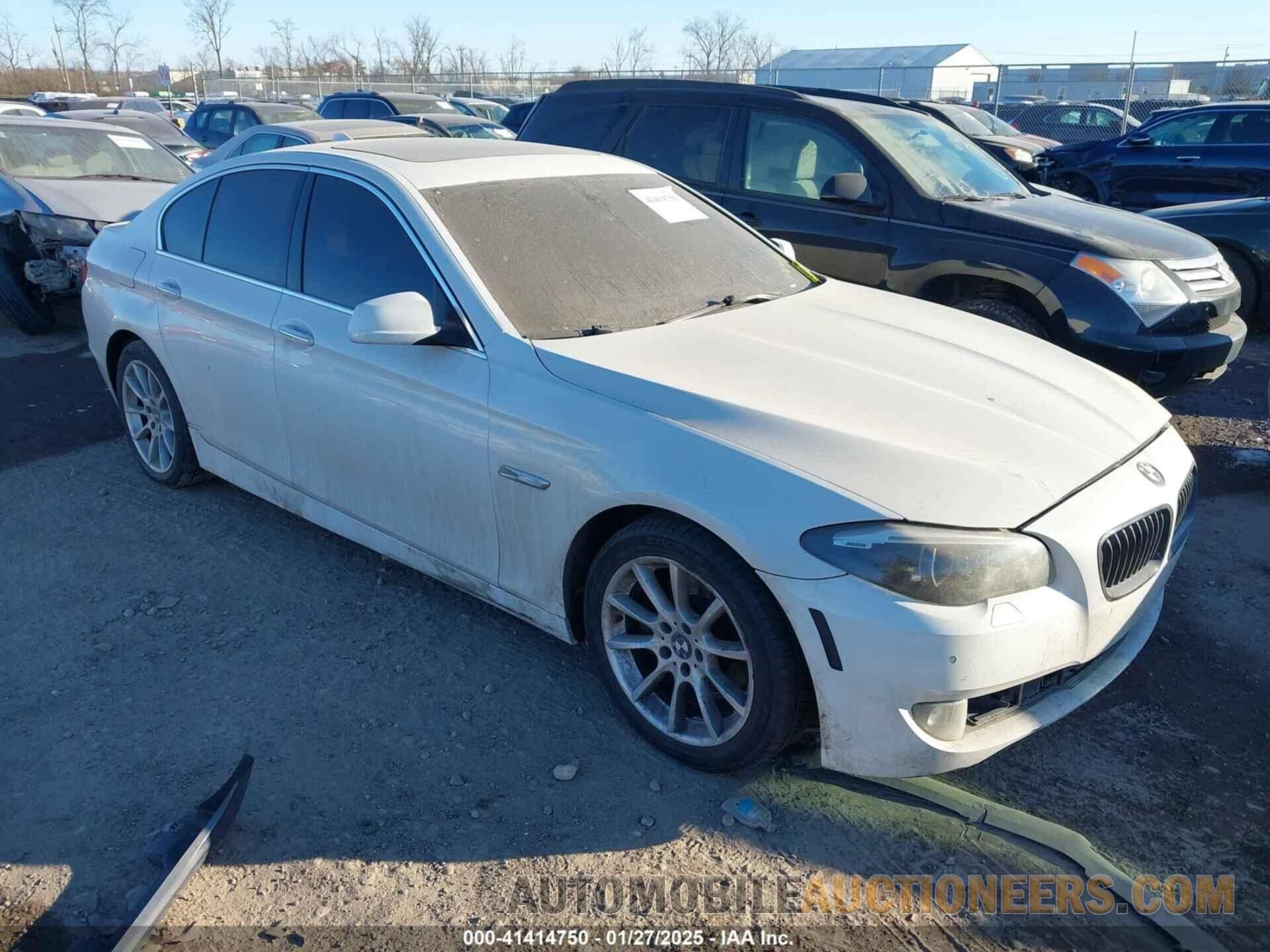 WBAXG5C52DDY36435 BMW 528I 2013