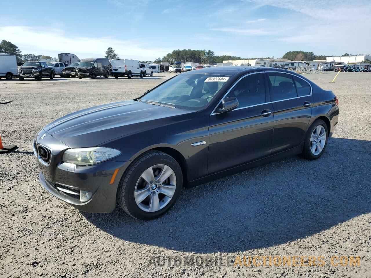 WBAXG5C53DD234756 BMW 5 SERIES 2013