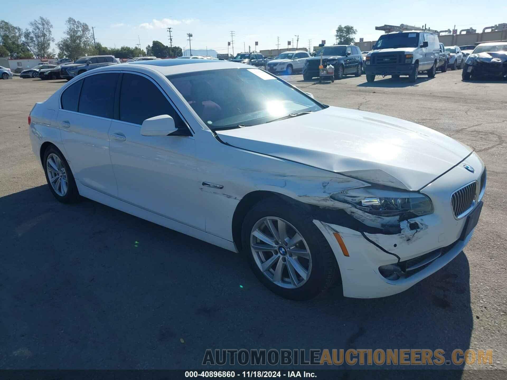 WBAXG5C54DD229968 BMW 528I 2013