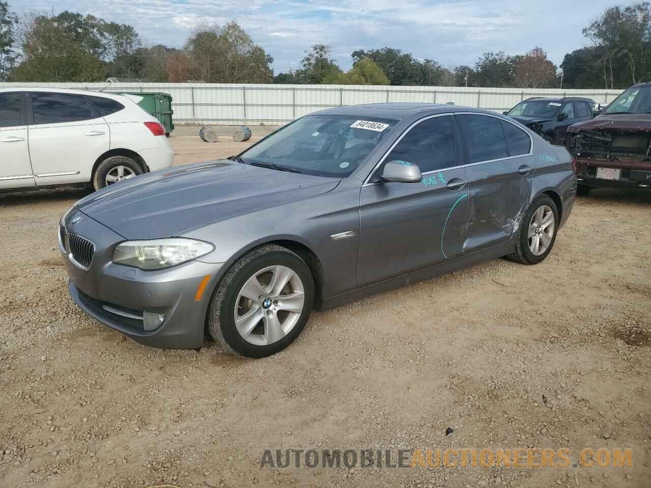 WBAXG5C58CDX02026 BMW 5 SERIES 2012