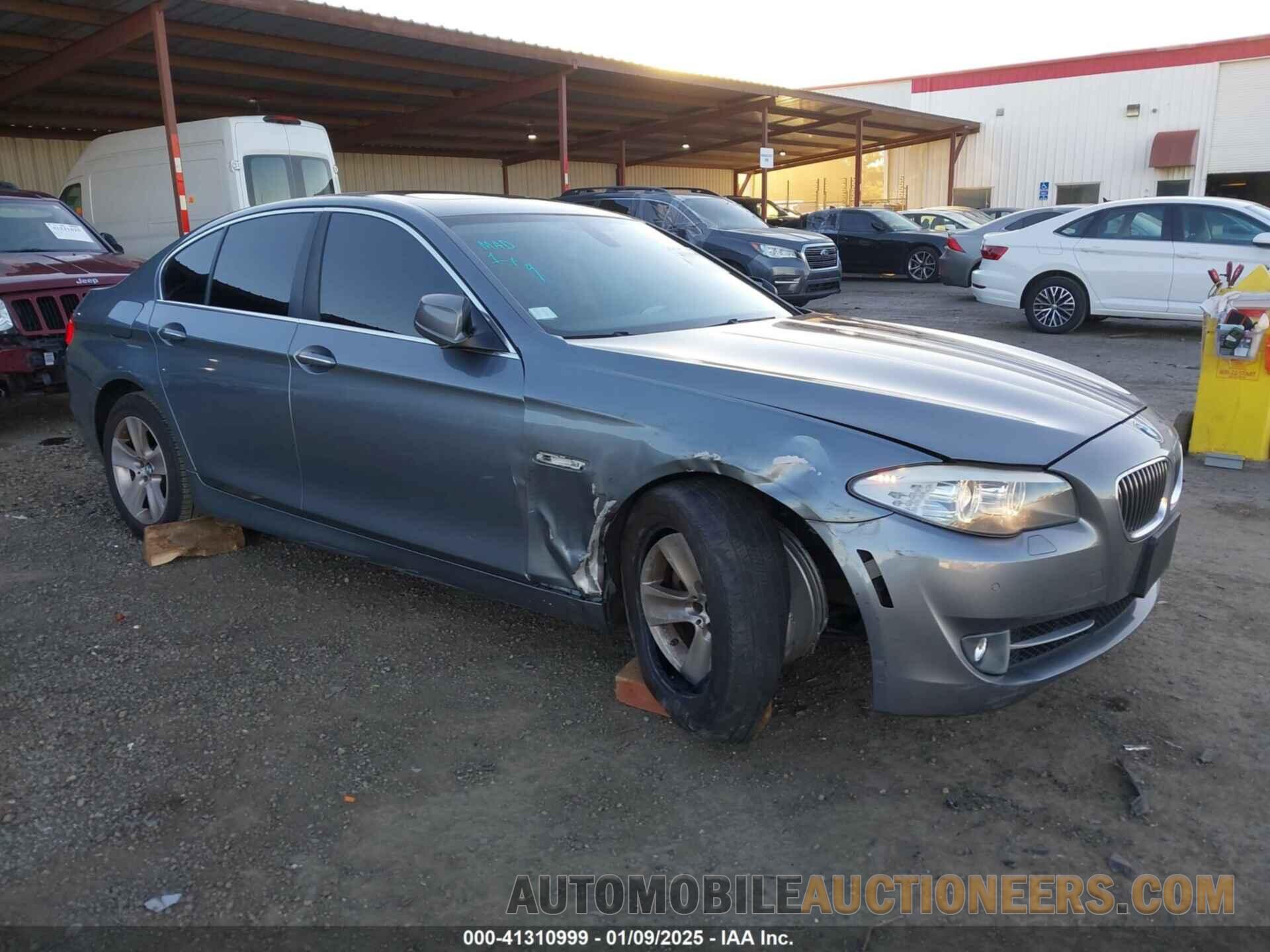 WBAXG5C59CDW24940 BMW 528I 2012