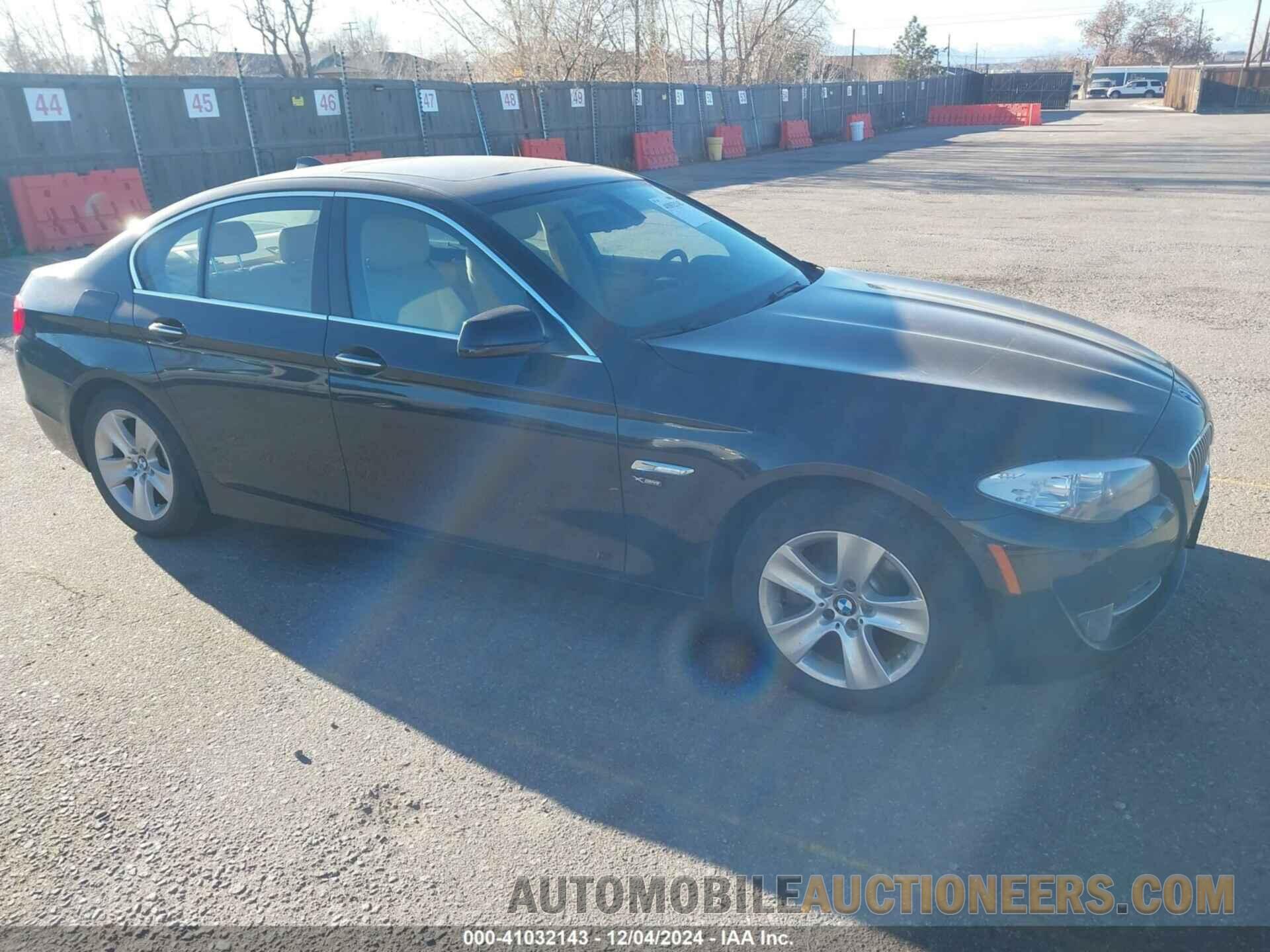 WBAXH5C50CDW10616 BMW 528I 2012