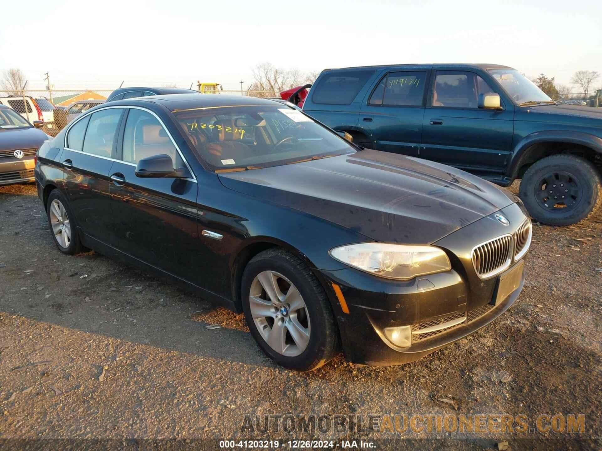 WBAXH5C51DD113477 BMW 528I 2013