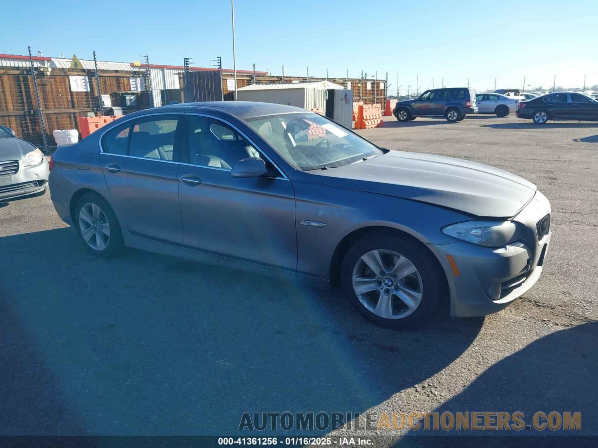 WBAXH5C53DD111729 BMW 528I 2013