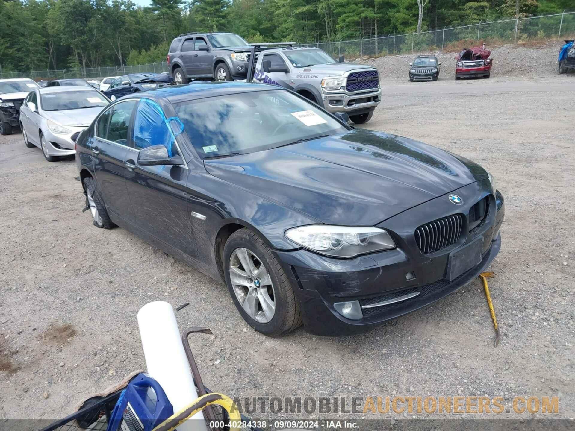 WBAXH5C55DD110372 BMW 528I 2013