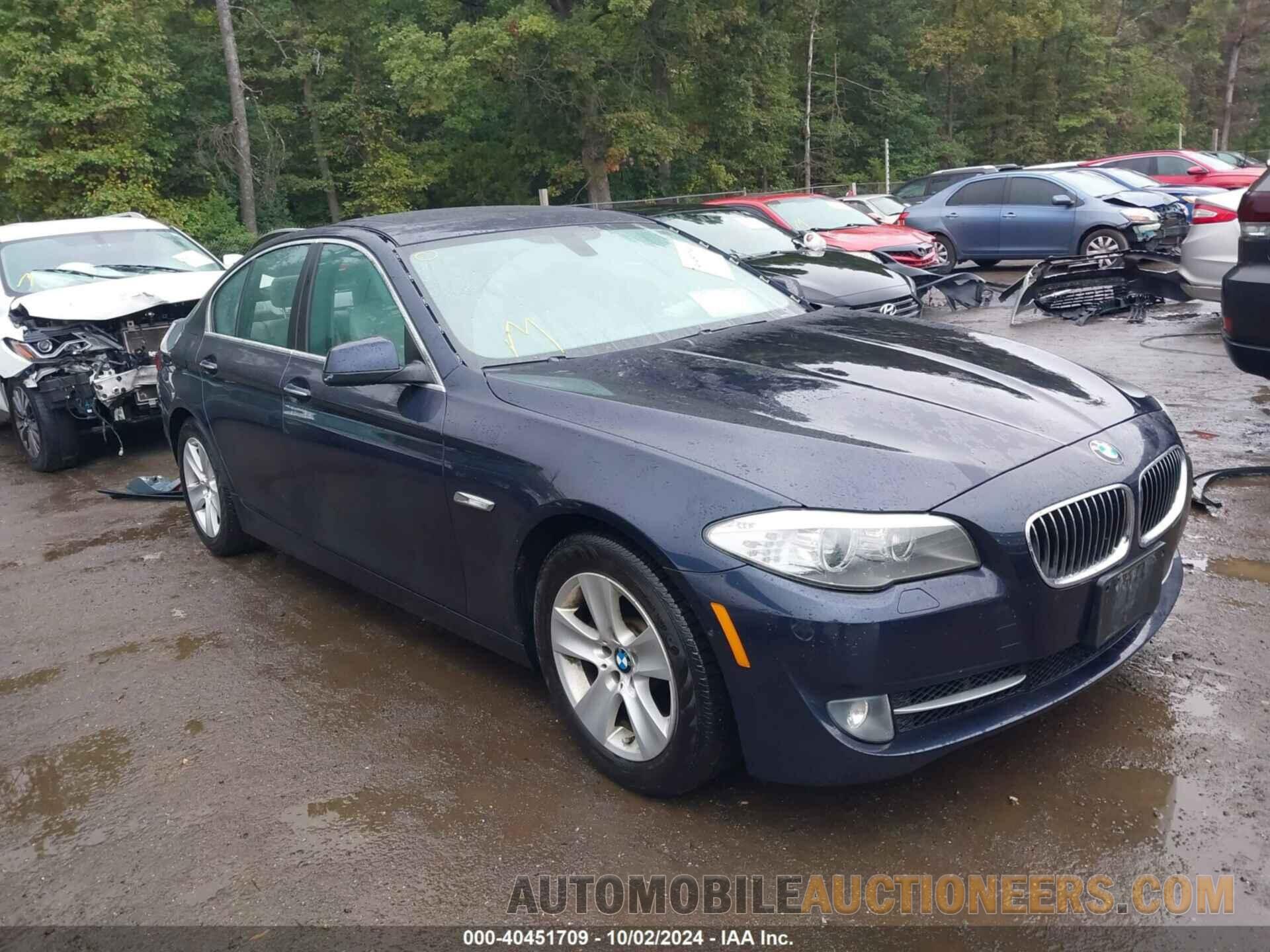 WBAXH5C57DD109644 BMW 528I 2013