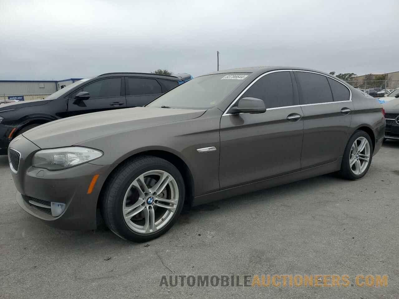 WBAXH5C59DD110553 BMW 5 SERIES 2013