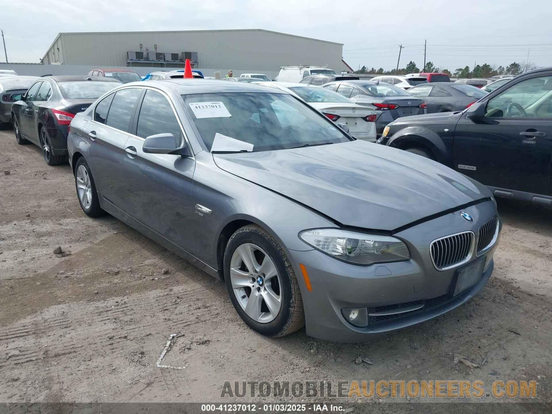 WBAXH5C5XCDW10140 BMW 528I 2012