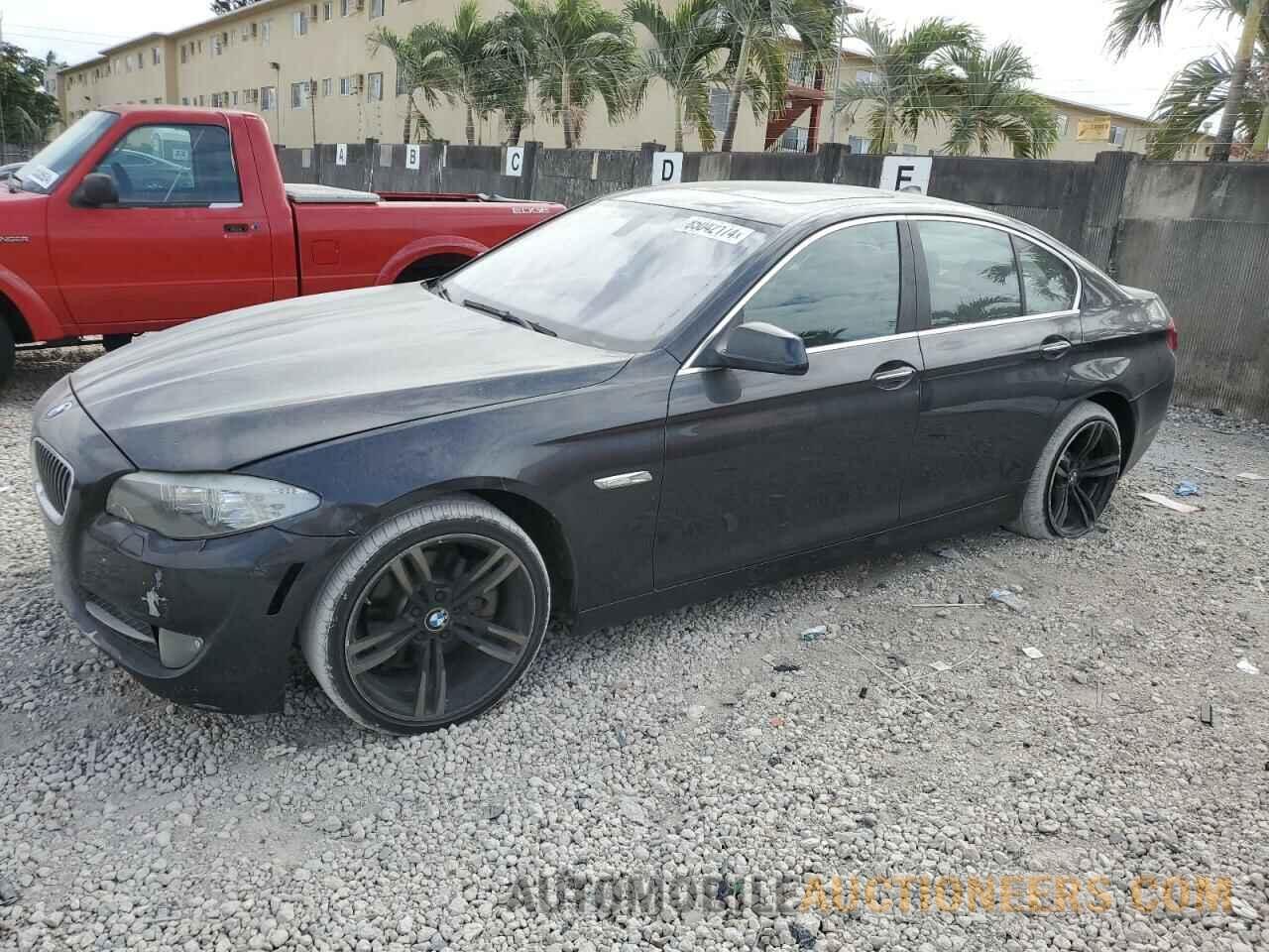 WBAXH5C5XDDW12715 BMW 5 SERIES 2013