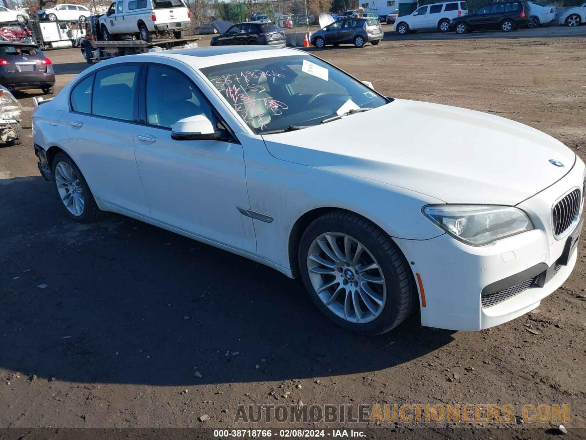 WBAYA8C50FD825590 BMW 750I 2015