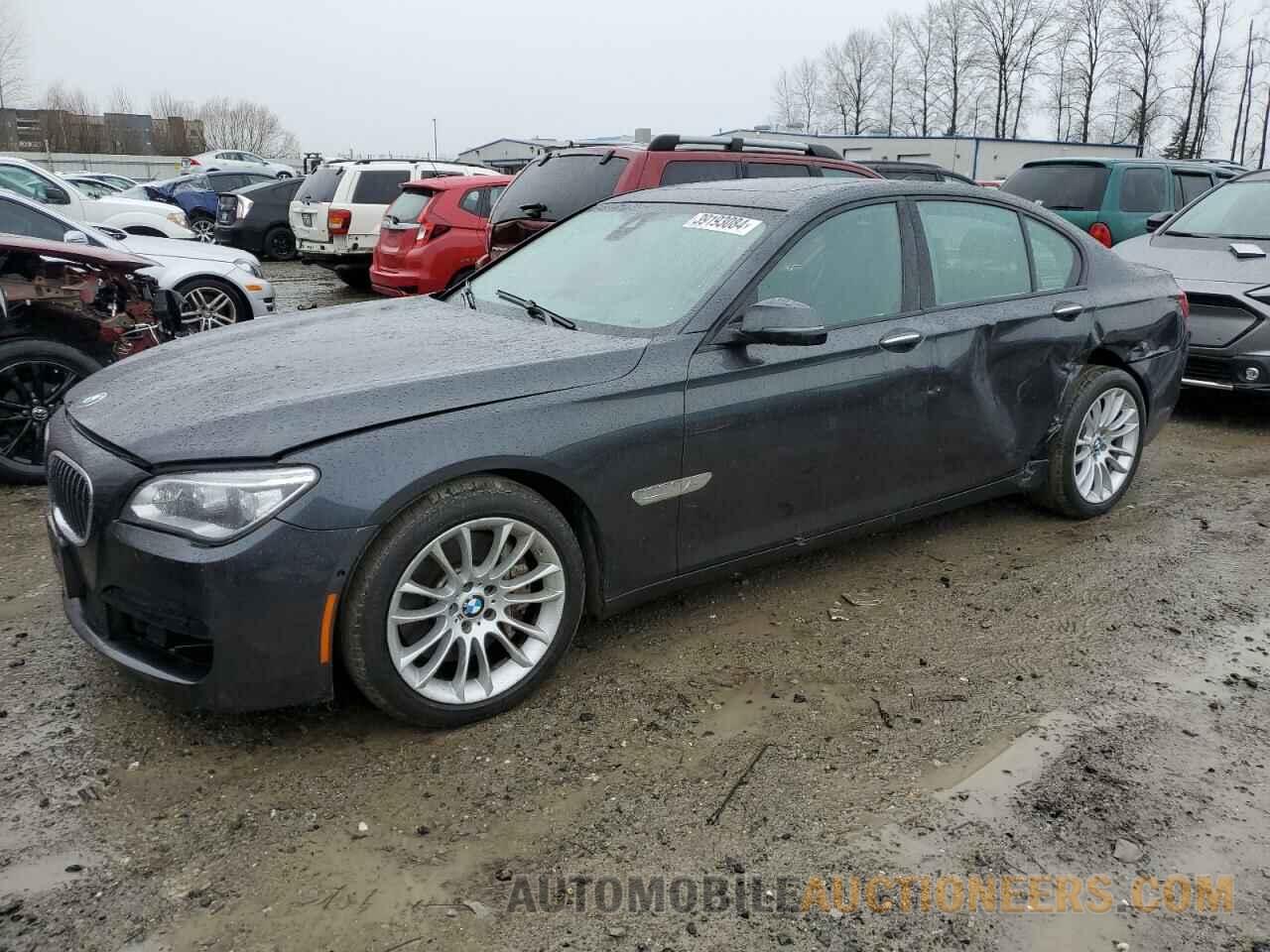 WBAYA8C51FD825694 BMW 7 SERIES 2015