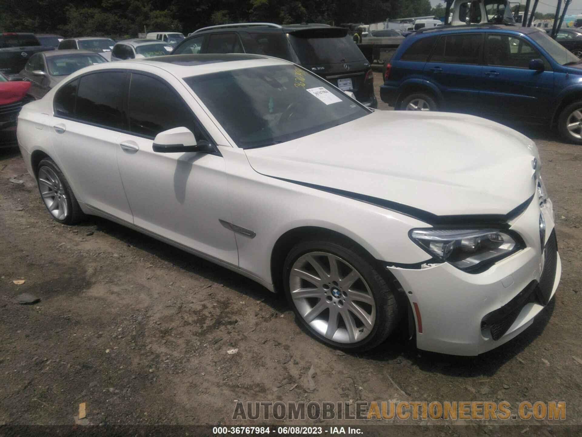 WBAYA8C52FD825526 BMW 7 SERIES 2015