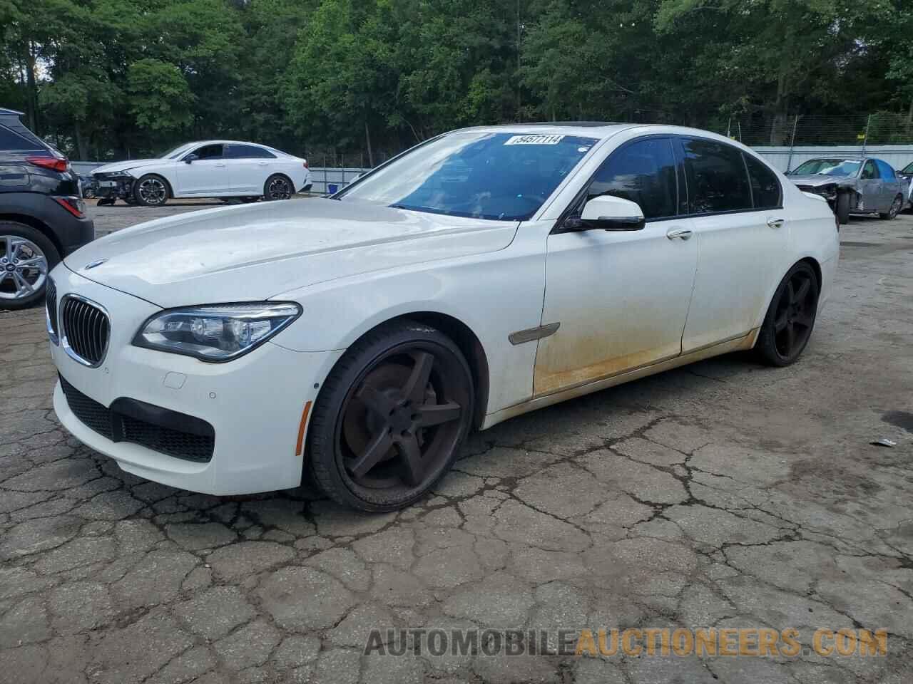 WBAYA8C52FD825722 BMW 7 SERIES 2015