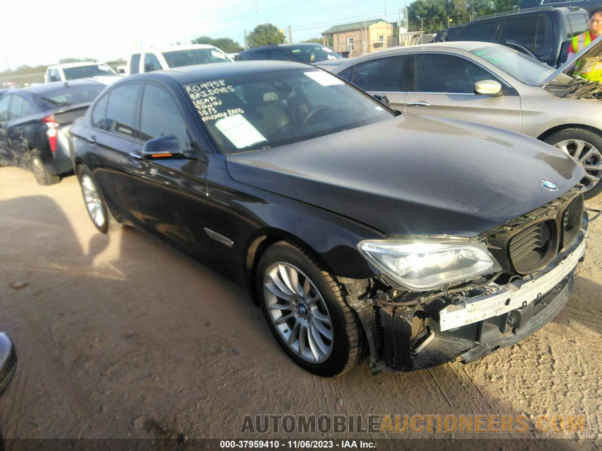 WBAYA8C53FD825387 BMW 750I 2015