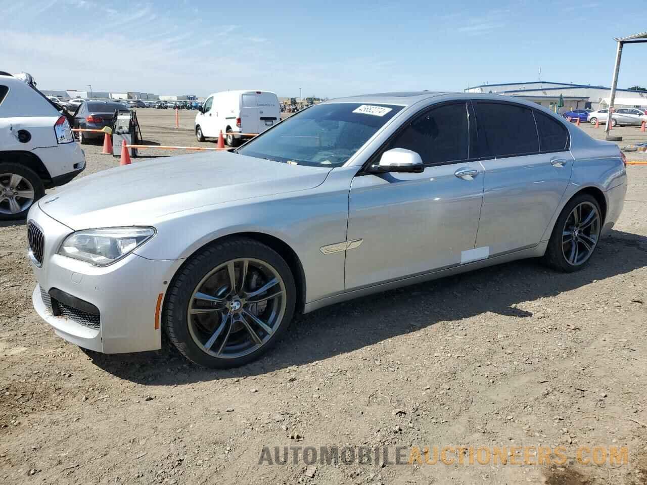 WBAYA8C59FD825488 BMW 7 SERIES 2015