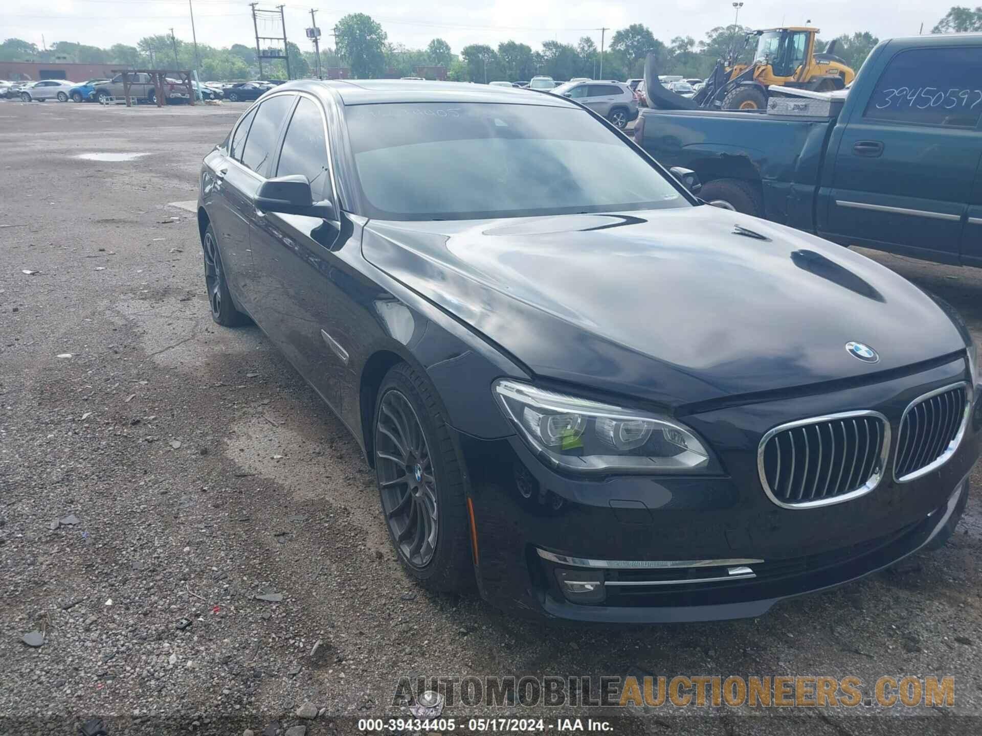 WBAYB6C53FD966025 BMW 750I 2015