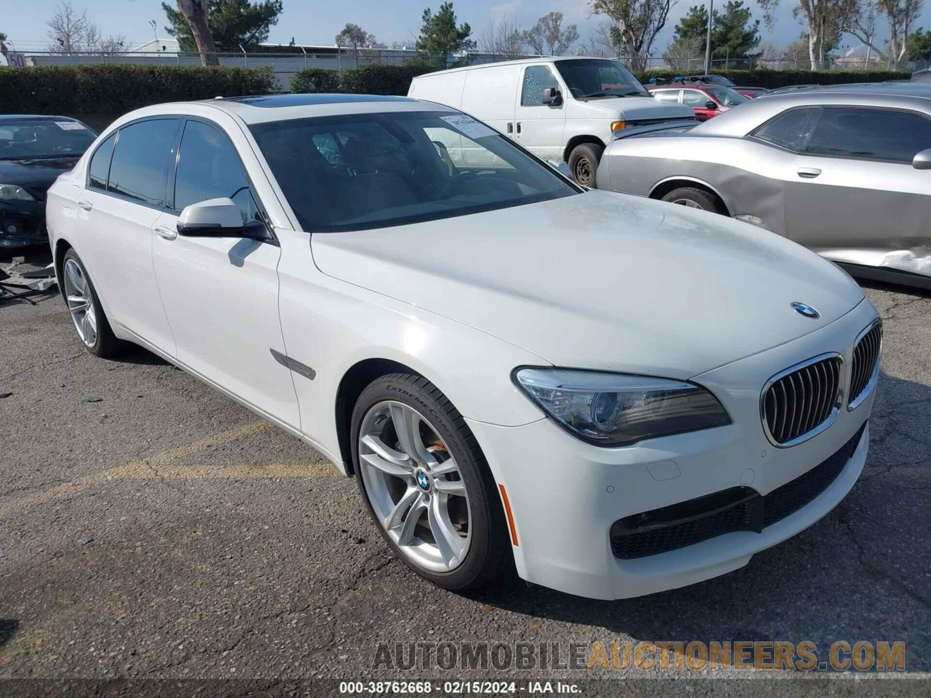 WBAYE4C58FD946798 BMW 740LI 2015