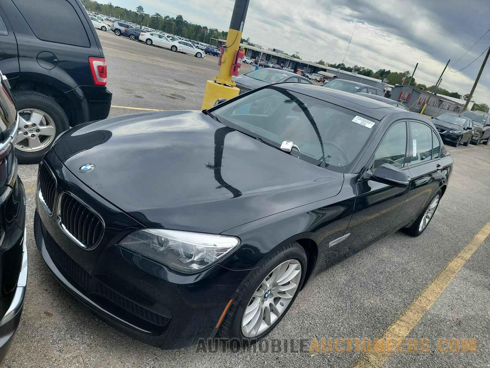 WBAYE4C58FD947532 BMW 7 Series 2015