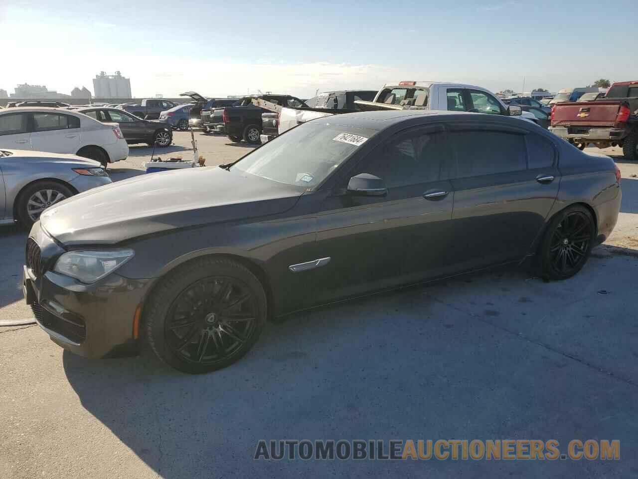 WBAYE8C51FD781698 BMW 7 SERIES 2015