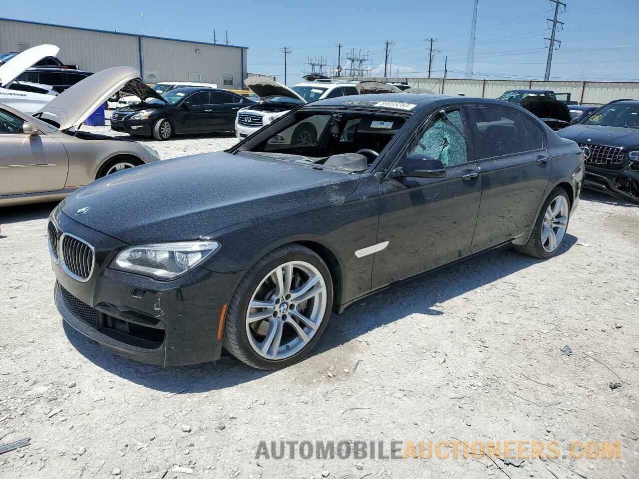 WBAYE8C56FD782135 BMW 7 SERIES 2015