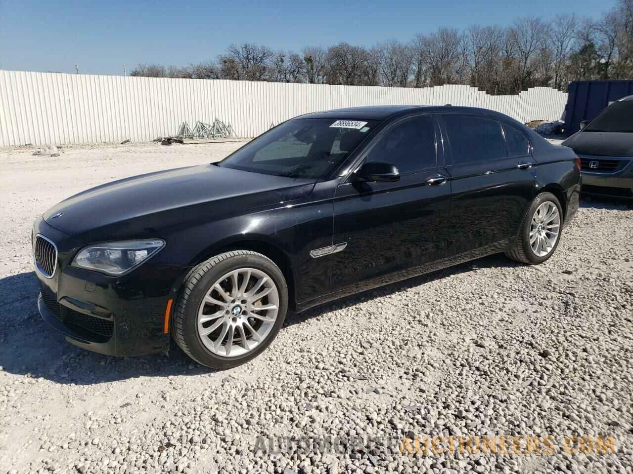 WBAYE8C58FD780712 BMW 7 SERIES 2015