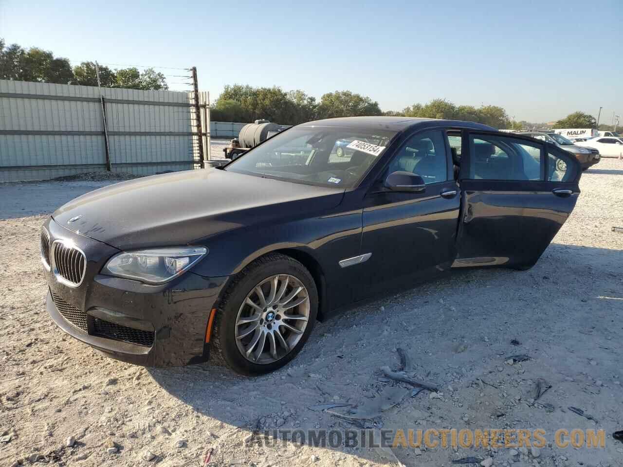 WBAYE8C59FD781318 BMW 7 SERIES 2015