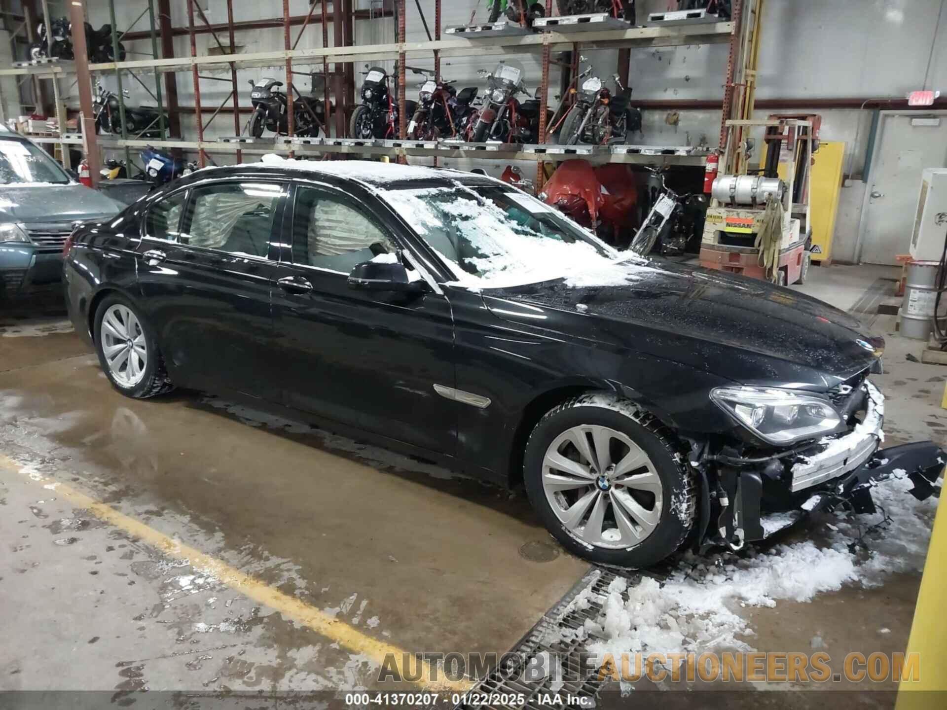 WBAYF4C56DD127914 BMW 740LI 2013