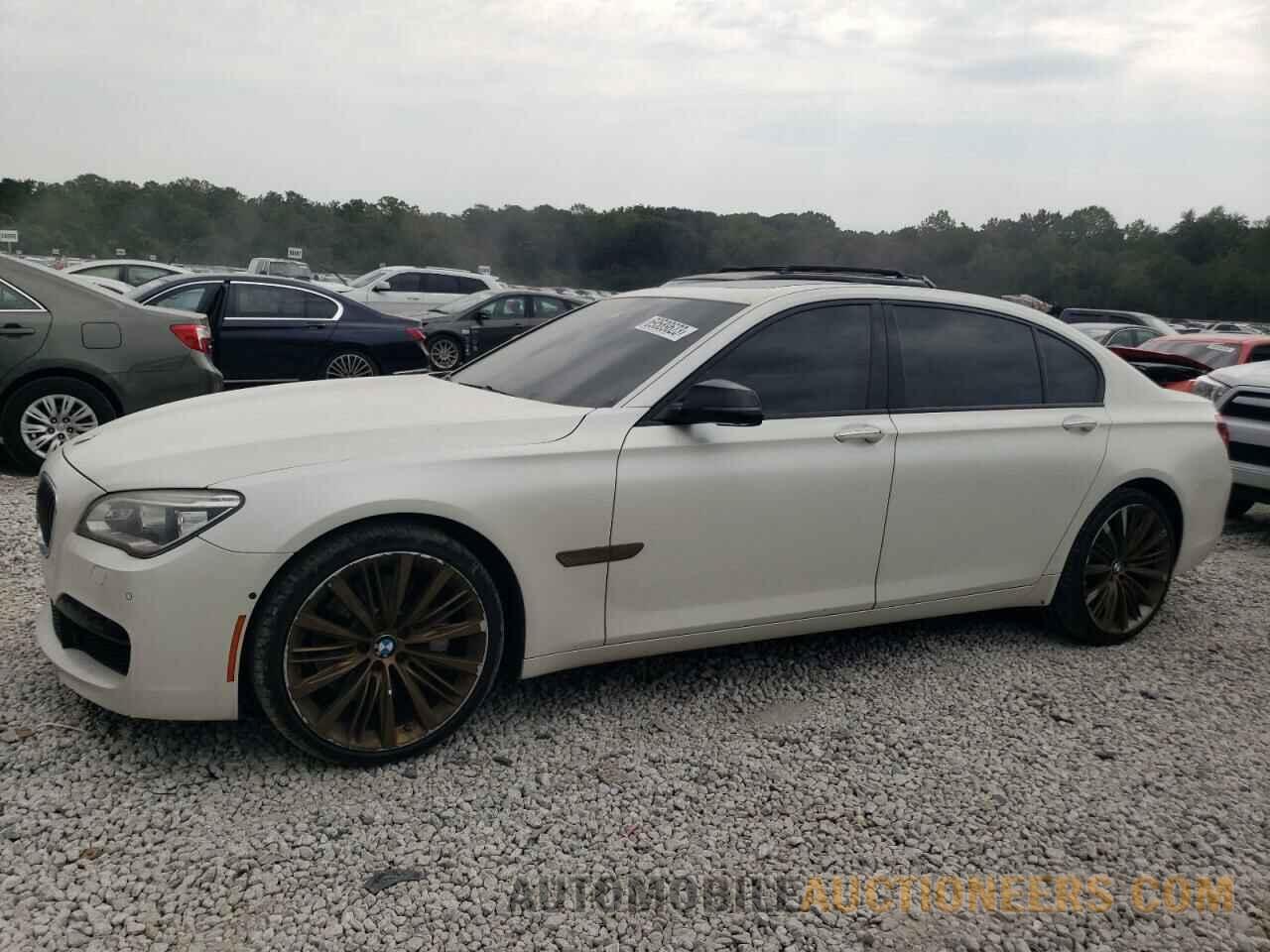 WBAYF8C51FD654639 BMW 7 SERIES 2015