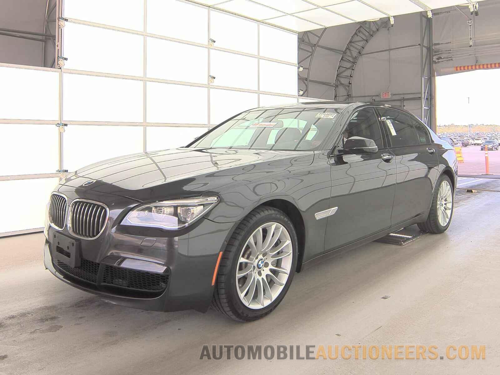 WBAYF8C51FD655323 BMW 7 Series 2015