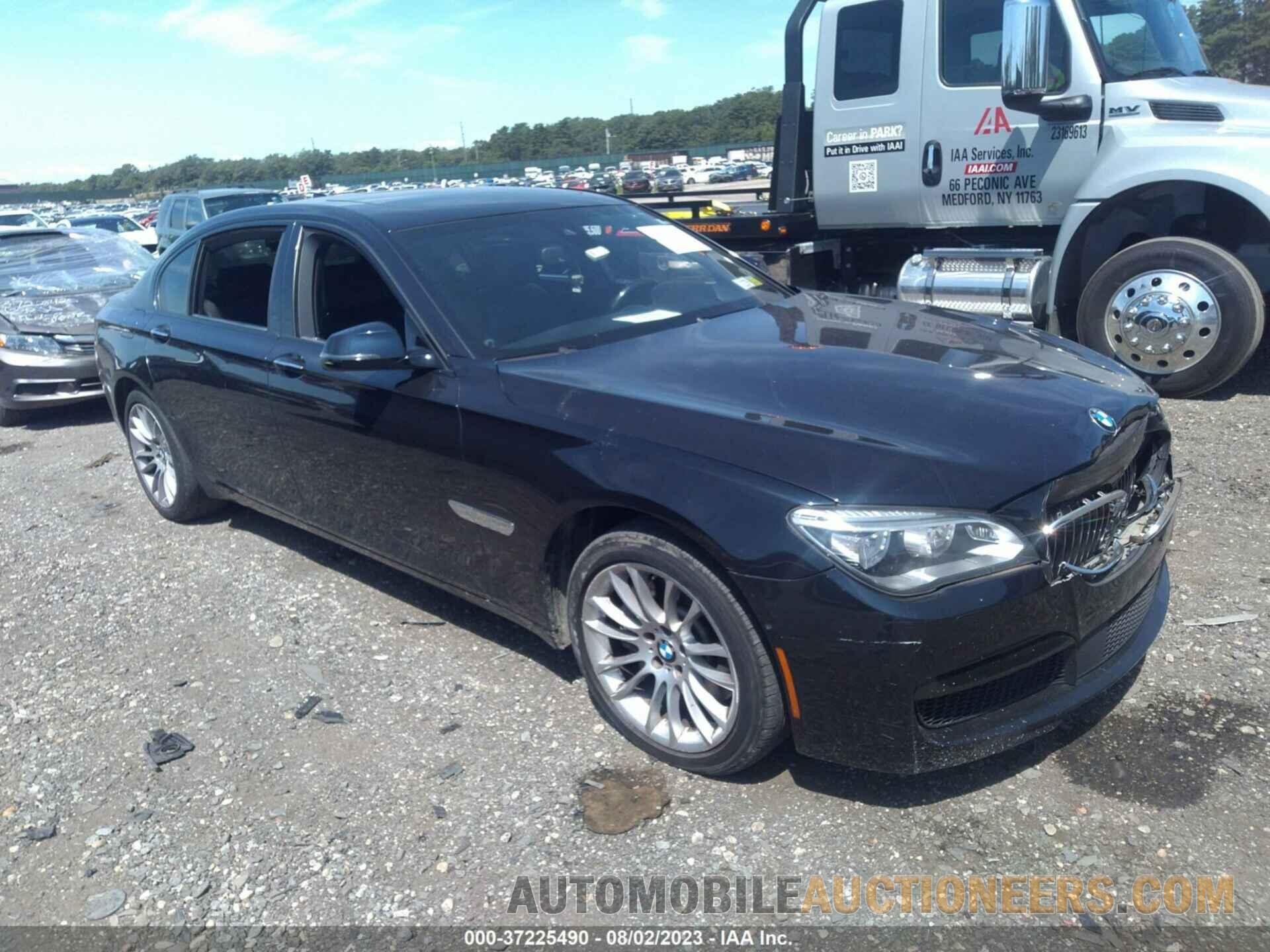 WBAYF8C52FD655217 BMW 7 SERIES 2015