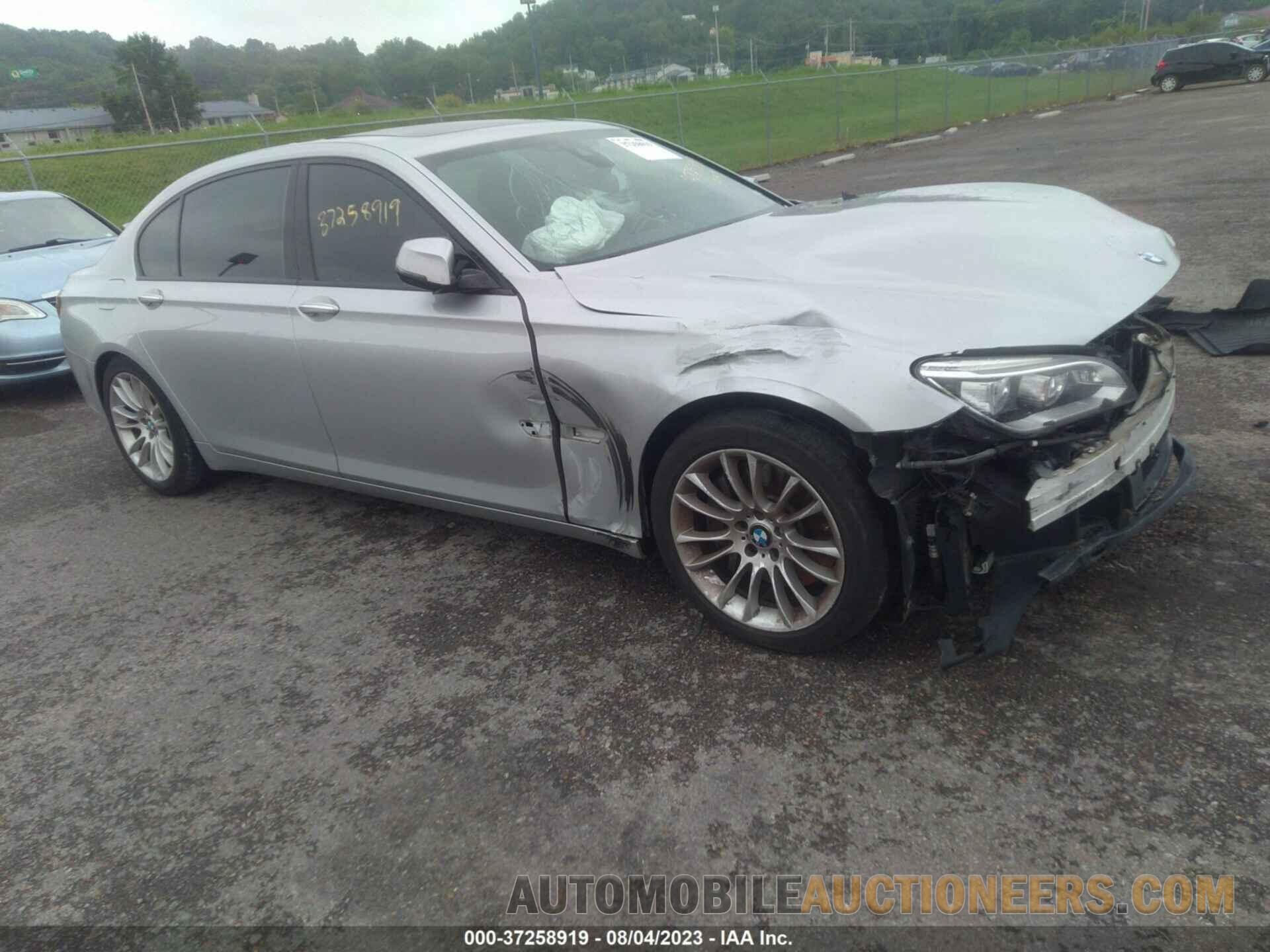 WBAYF8C52FD655492 BMW 7 SERIES 2015