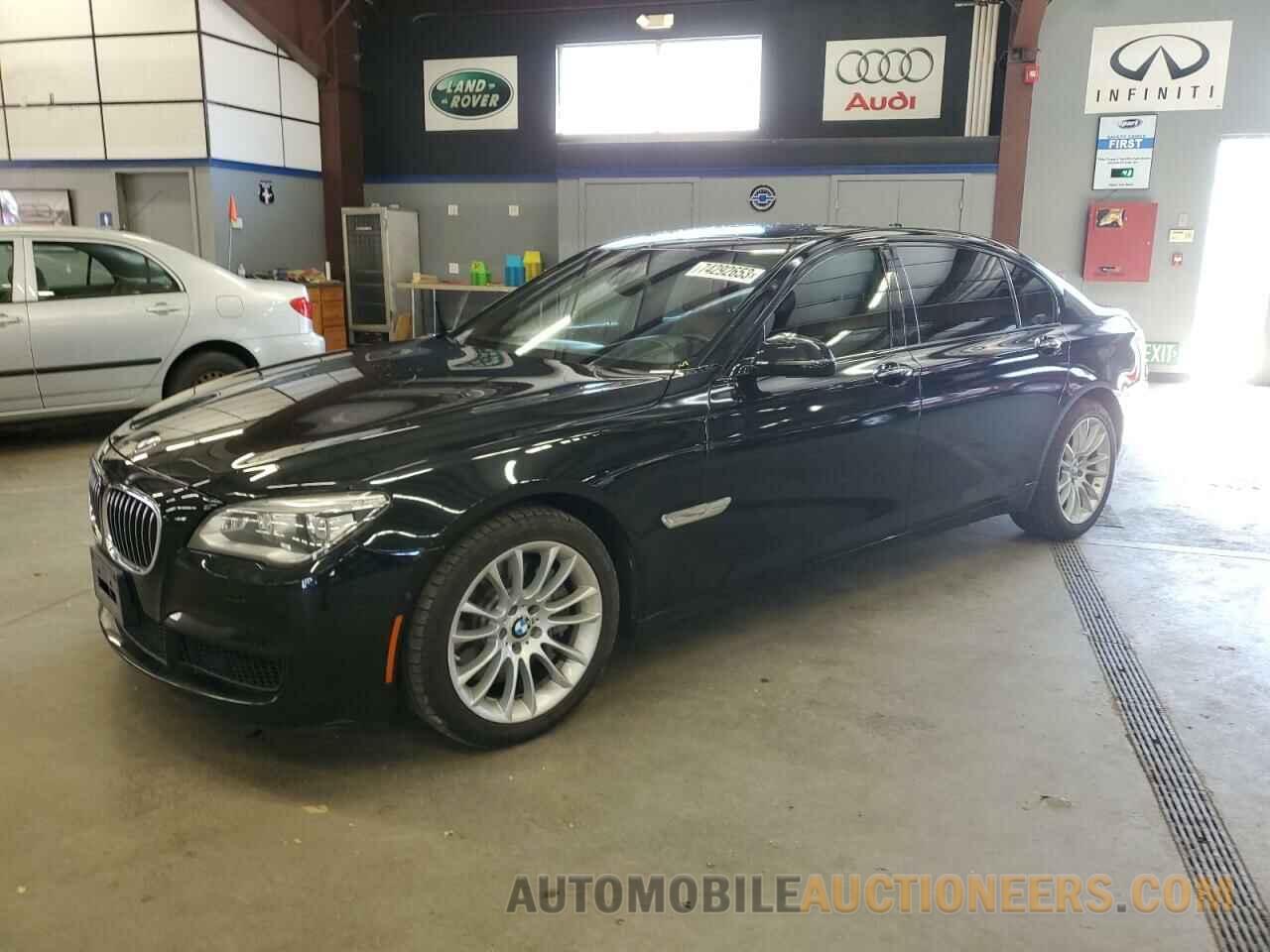 WBAYF8C53FD655419 BMW 7 SERIES 2015