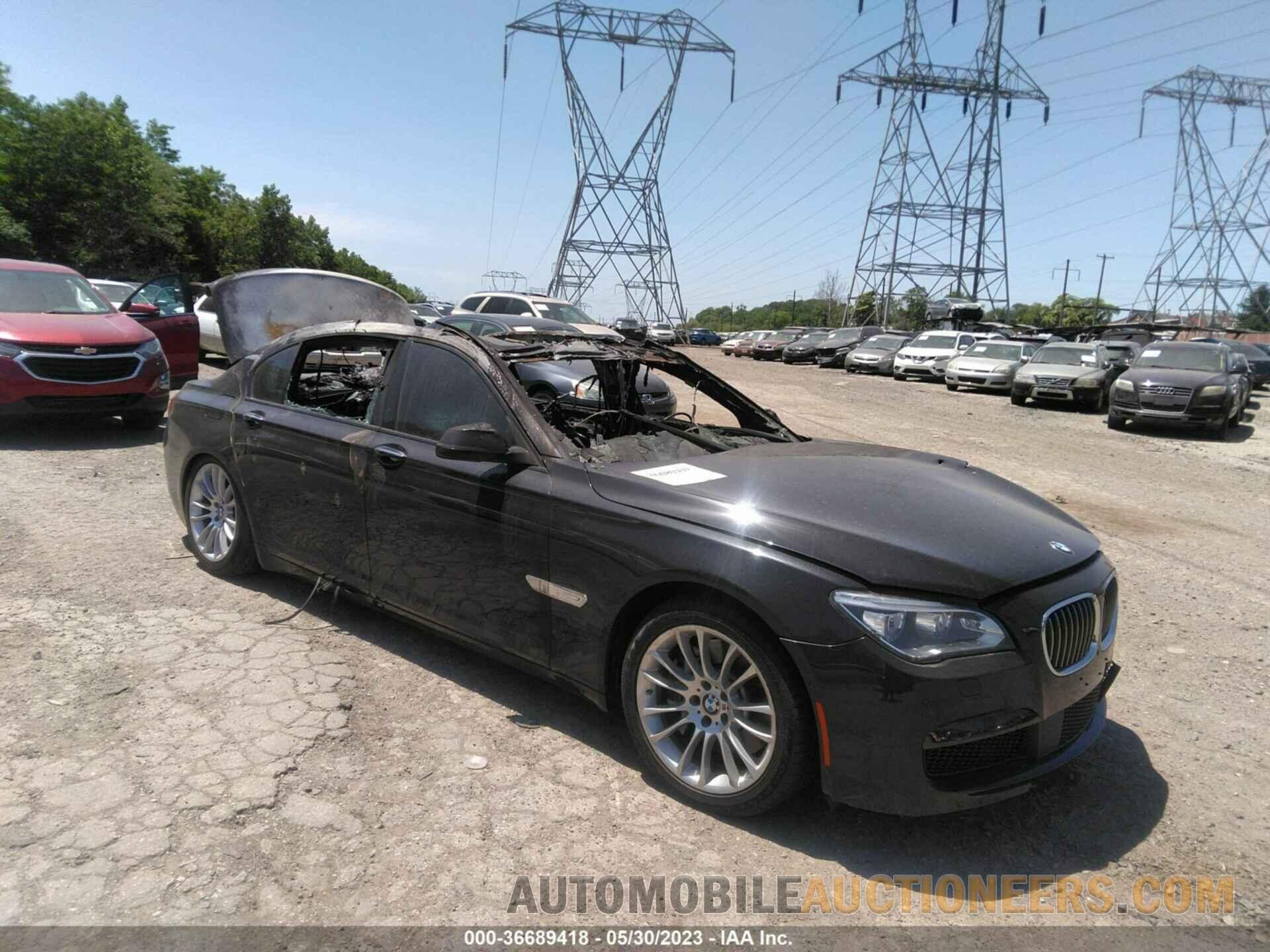 WBAYF8C55FD653977 BMW 7 SERIES 2015