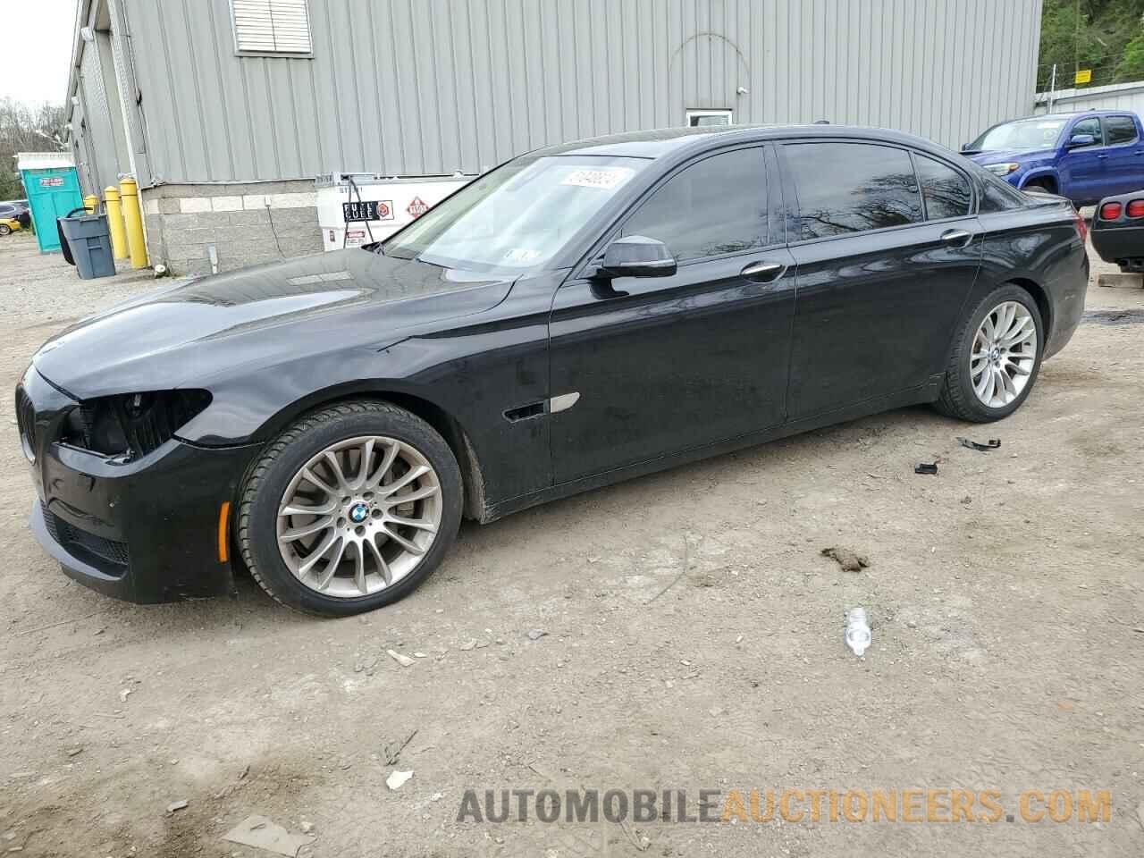 WBAYF8C57FD653964 BMW 7 SERIES 2015