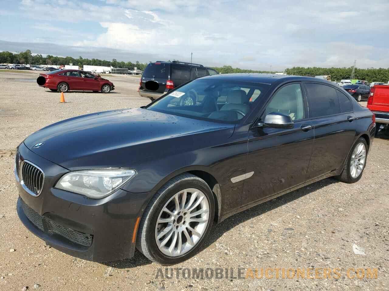 WBAYF8C57FD653981 BMW 7 SERIES 2015