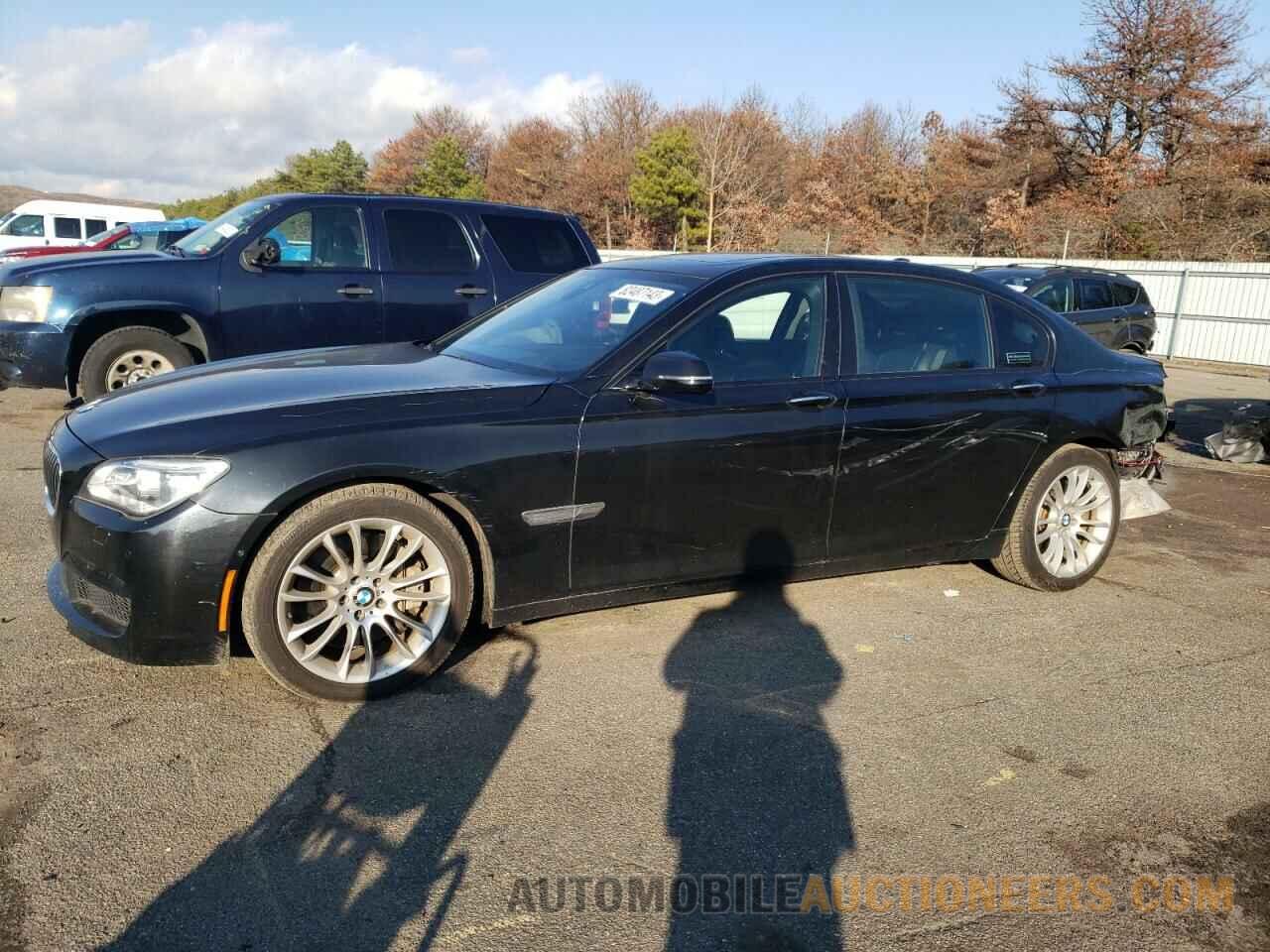 WBAYF8C57FD655407 BMW 7 SERIES 2015