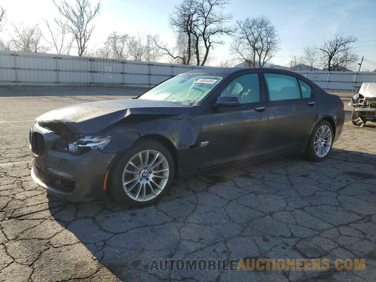 WBAYF8C5XFG245585 BMW 7 SERIES 2015